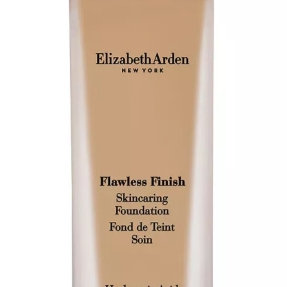 Elizabeth Arden Flawless Finish Skincaring Foundation - 260N